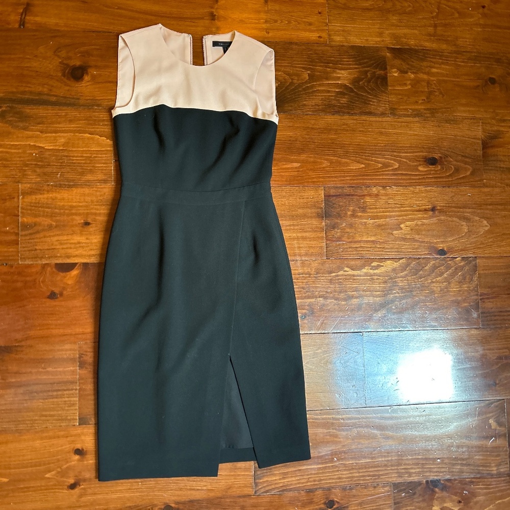 BCBG Max Azria Sheath Dress Size 4 EUC